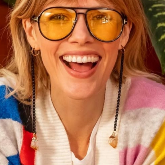 Stylish Black and Yellow Sunglasses - Picture 2 of 8